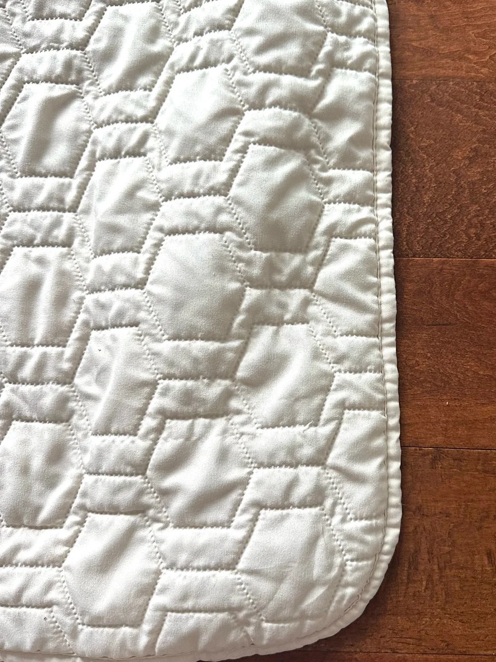 Large Quilted Pet Furniture Protector Blanket Cream Paw Print 48x75 Non-Slip